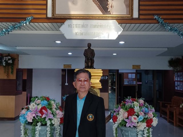 เสวนา "พรรคการเมืองกับการพัฒนาเศรษฐกิจฐานรากภายใต้ระบบเศรษฐศาสตร์สหกรณ์"